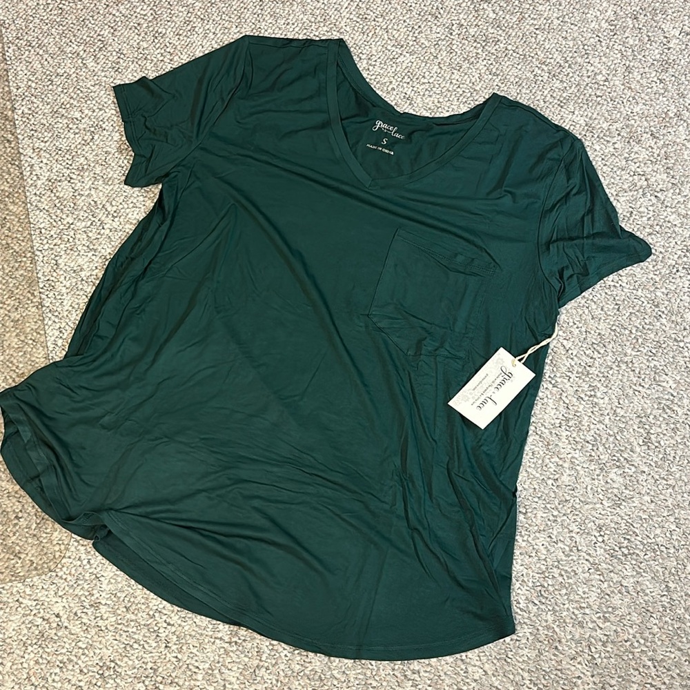 Grace and Lace perfect pocket tee